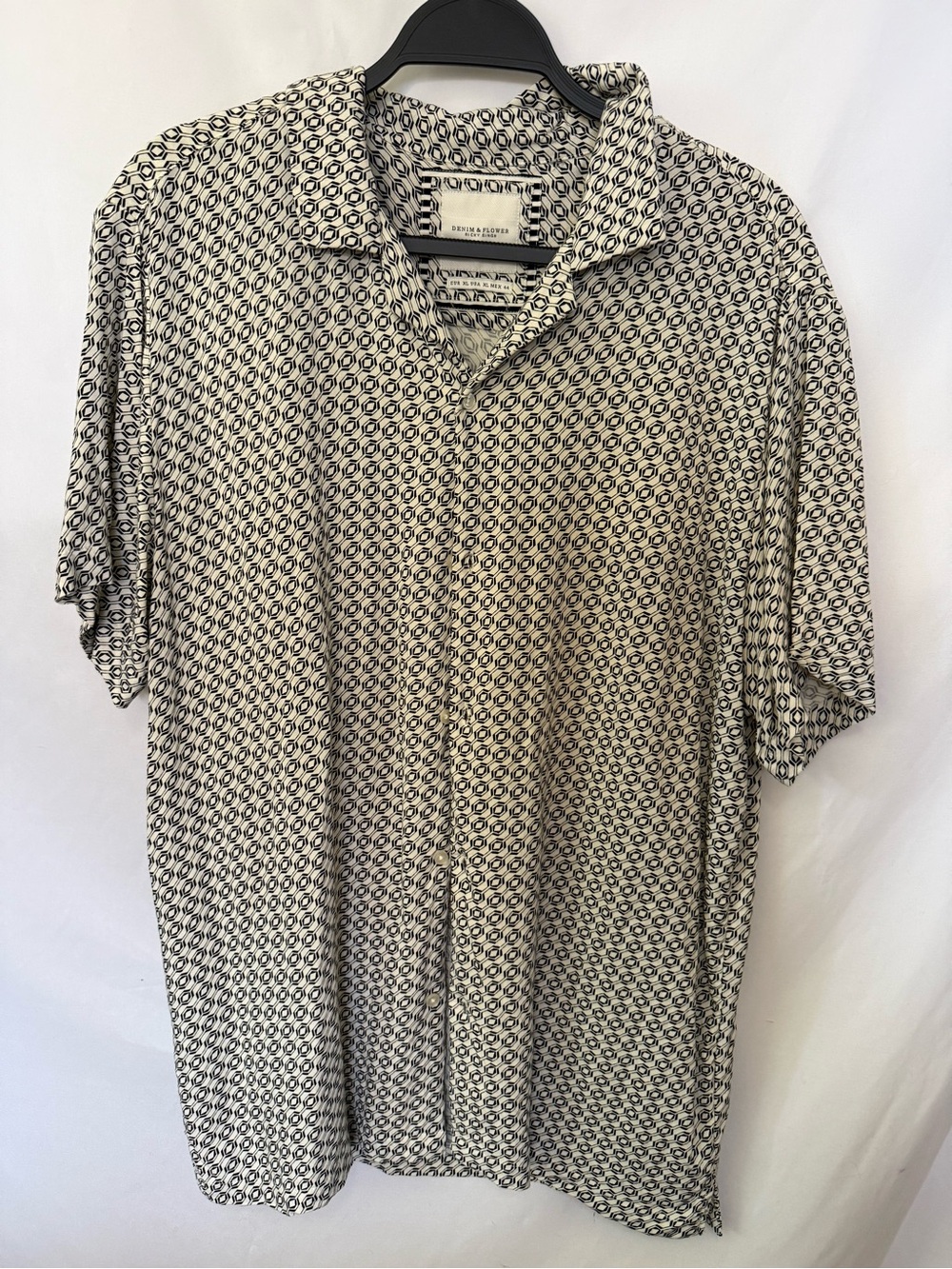 Denim & Flower Black and White Geometric Short-Sleeve Button-Down Shirt Sz XL
